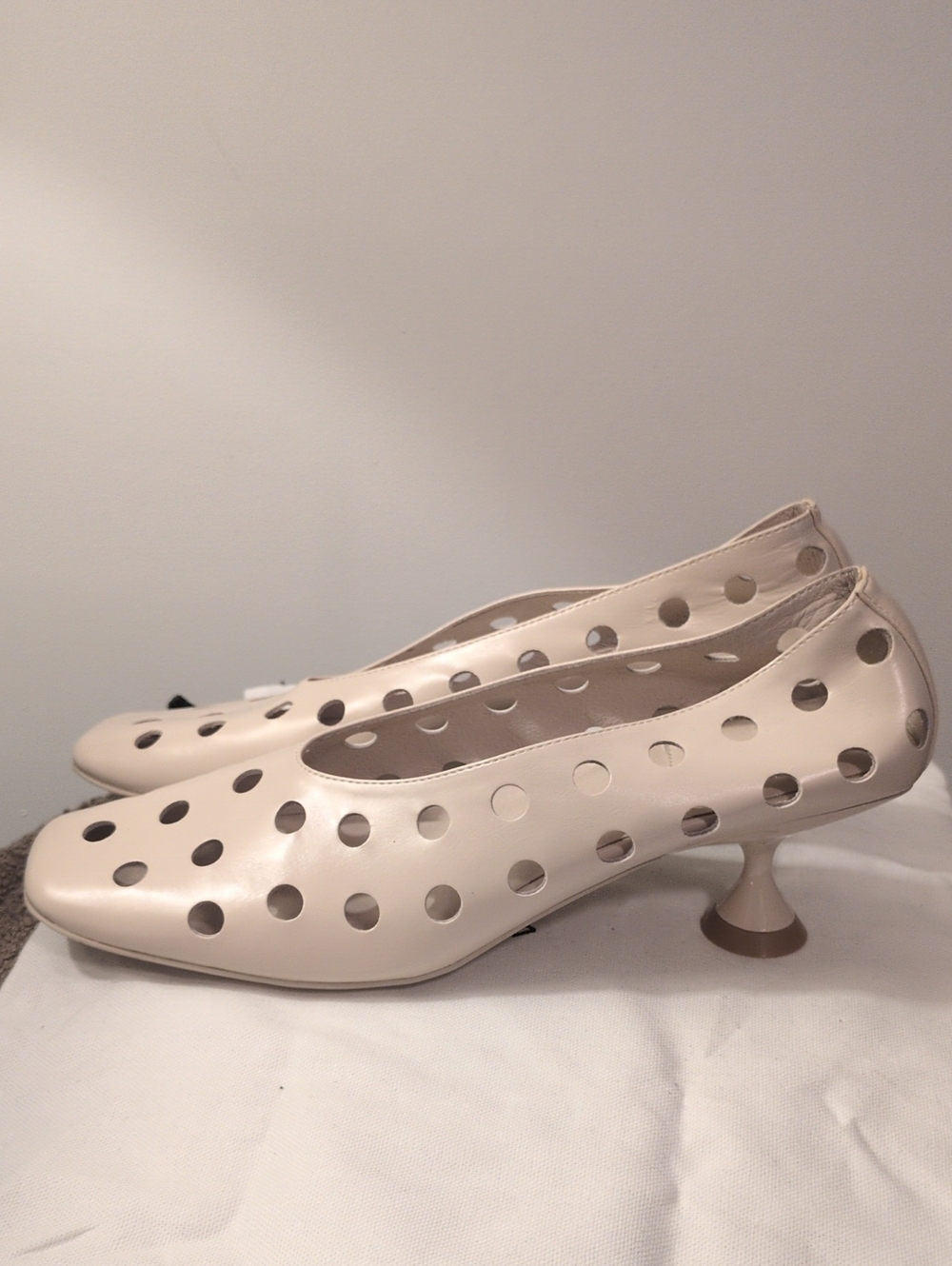 Jeffrey Campbell Suckerpnch Perforated Square Toe Pump In Ice